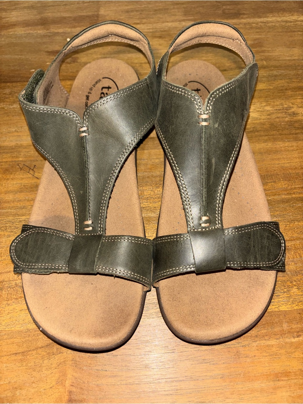 Taos Sz 10 Shiela Wedge Leather Sandals